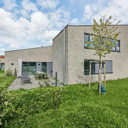 Holiday home Cozy In Lembruch-duemmer With Kitchen *