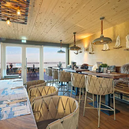 Cozy In Lembruch-duemmer With Kitchen Lembruch