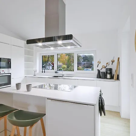 Holiday home Cozy In Lembruch-duemmer With Kitchen